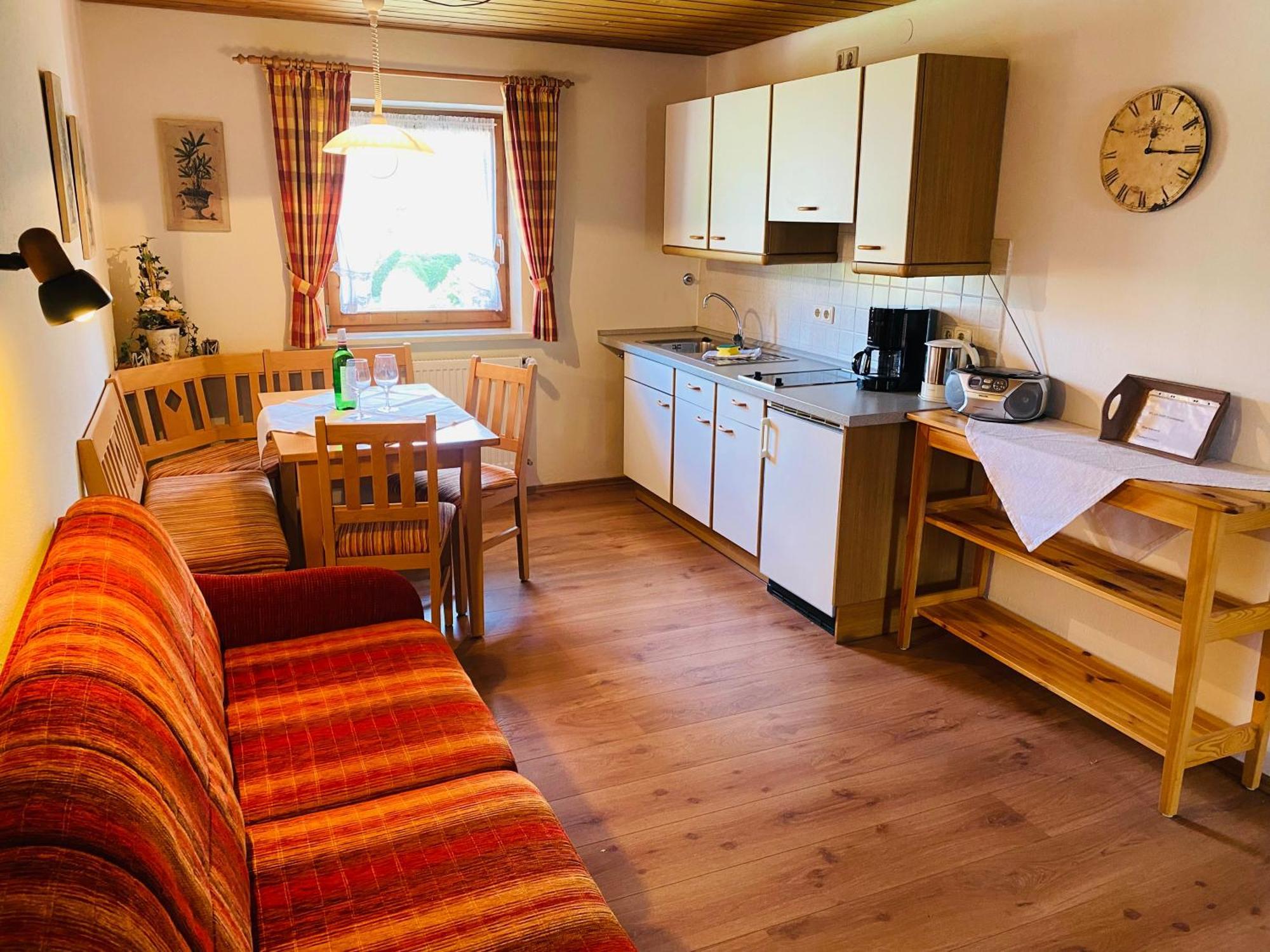 Haus Schoeneck - Chiemgau Karte Інцель Екстер'єр фото